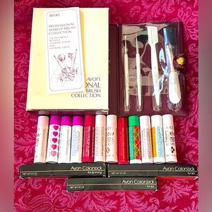 Unused Avon Lip Liners & Balms with MakeUp Brush Kit in case